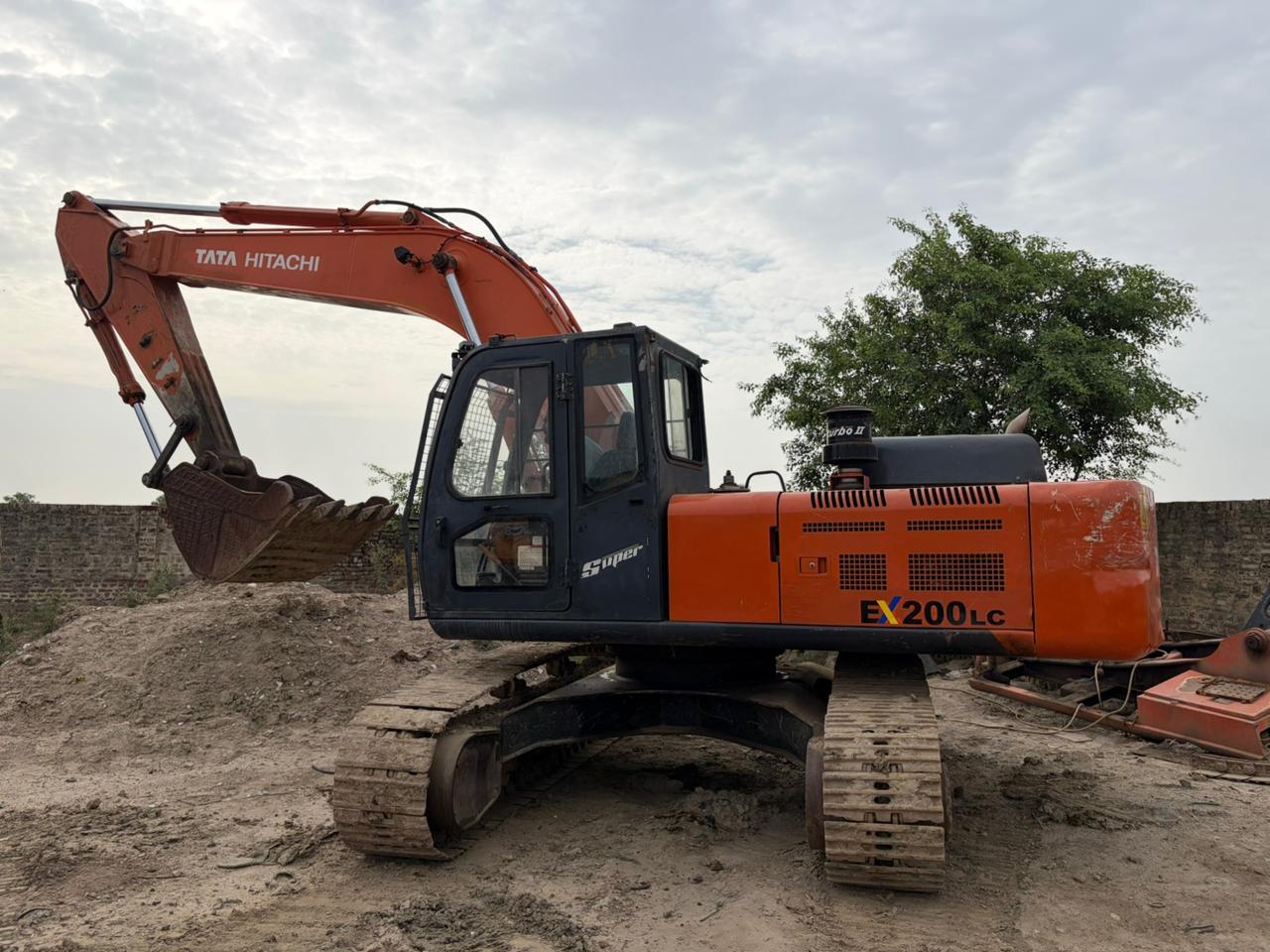 Excavator — TATA EX200 Excavator